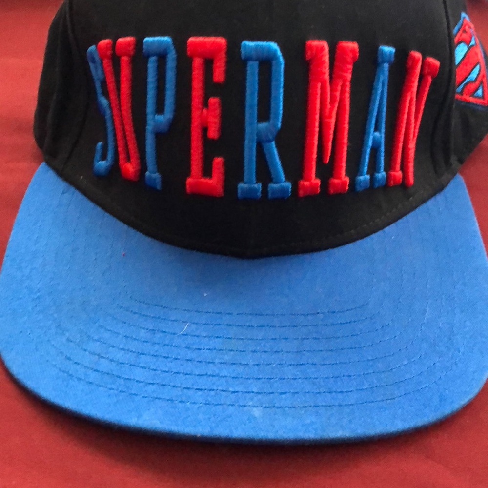 Six Flags Superman Hat 👍🏻